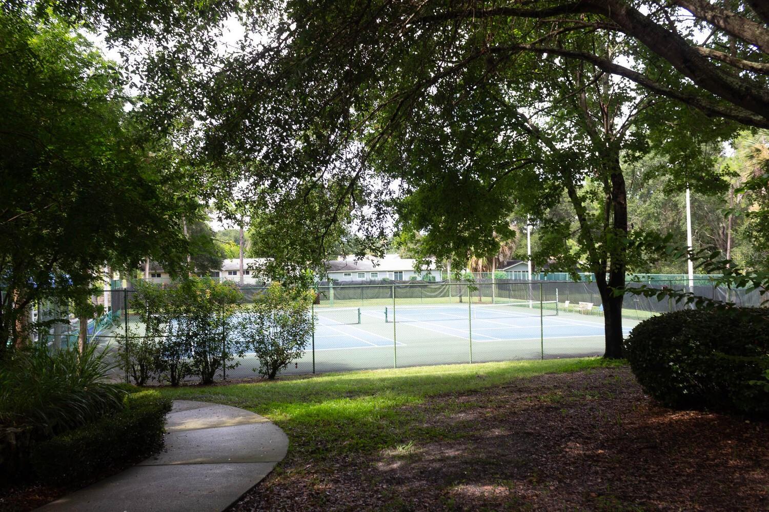 OAK RUN CRESCENT OAKS - Residential