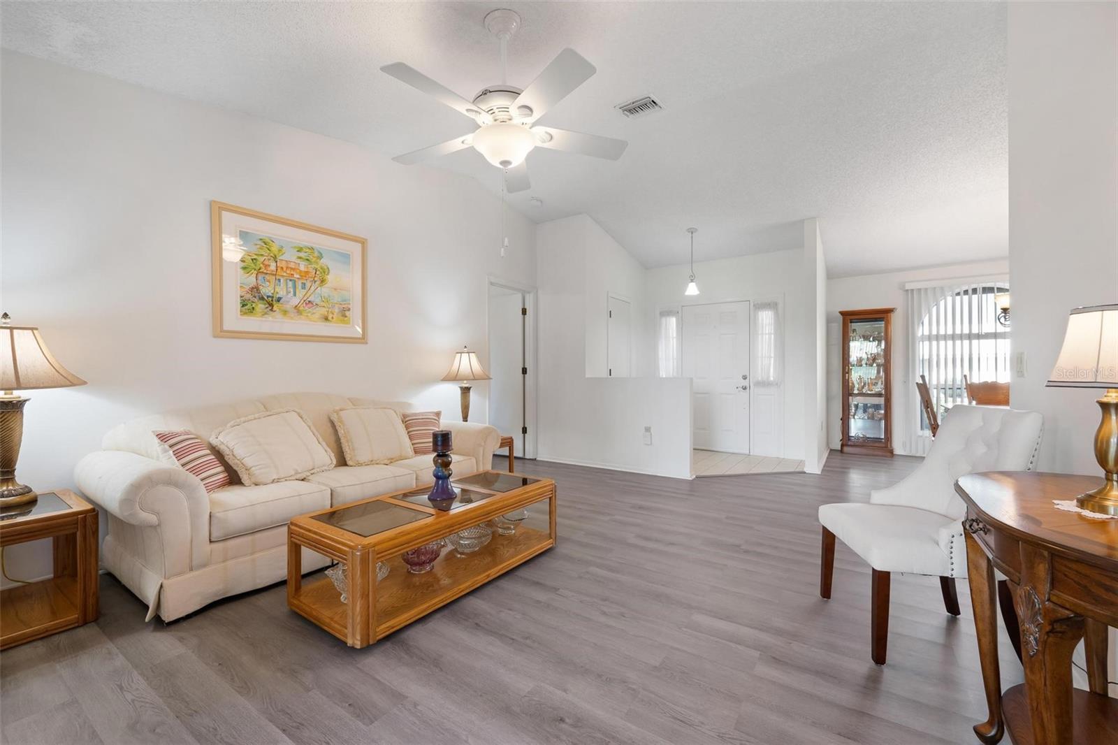 QUAIL LAKE - Residential