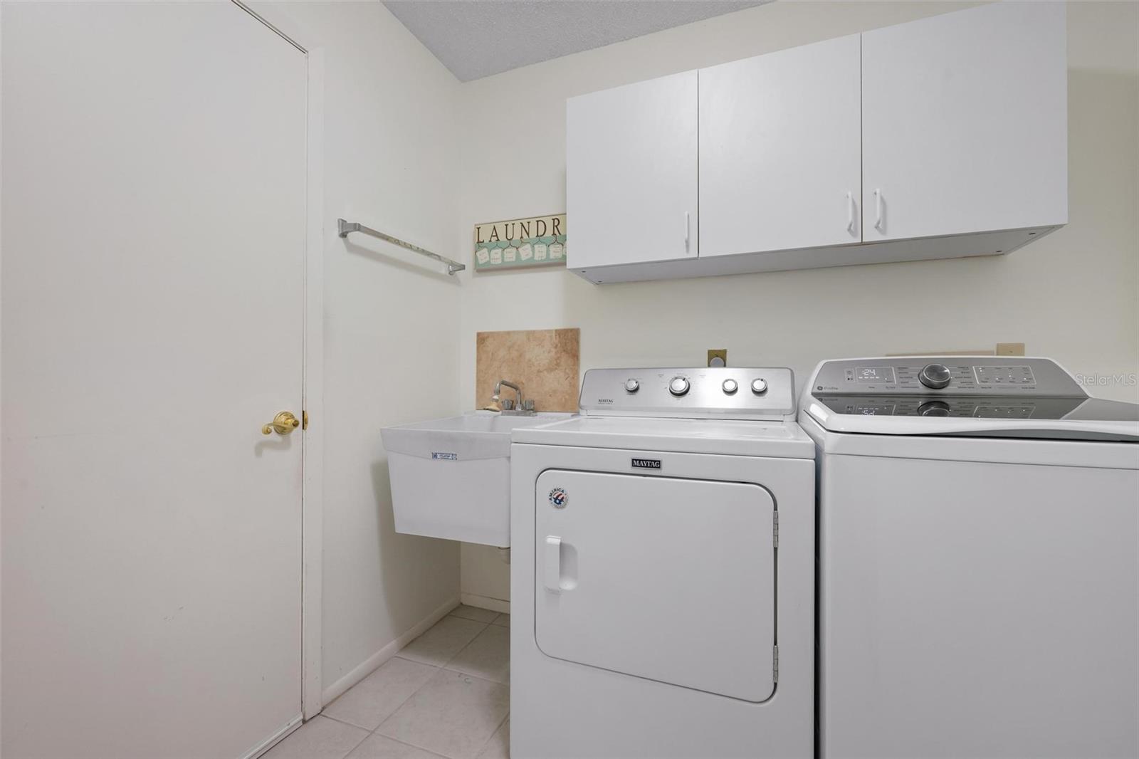 QUAIL LAKE - Residential