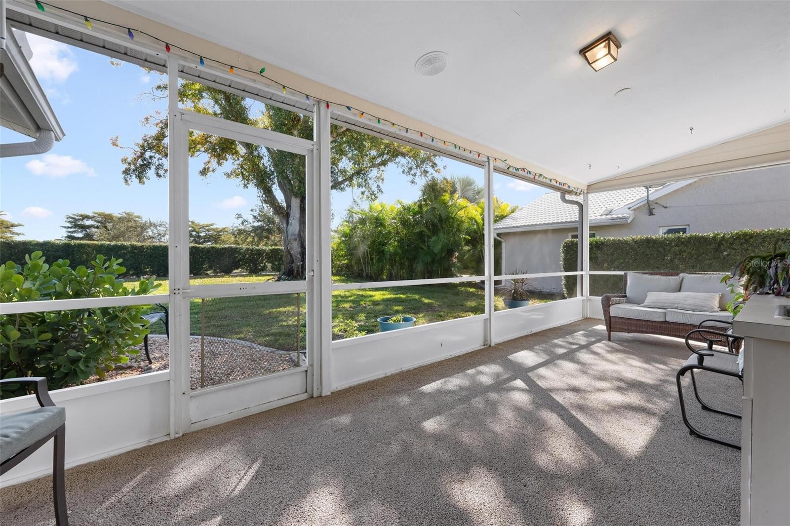 QUAIL LAKE - Residential