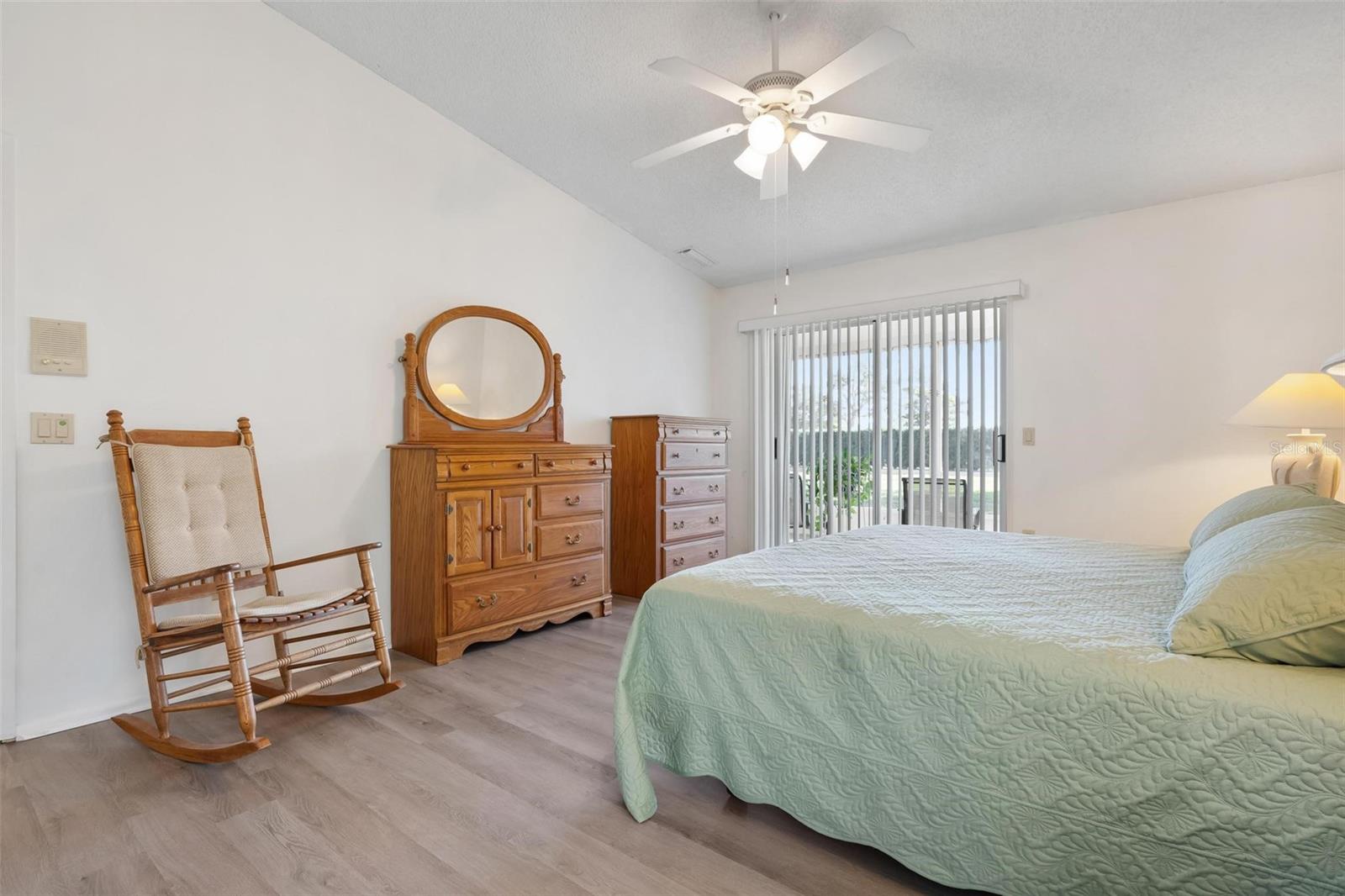 QUAIL LAKE - Residential