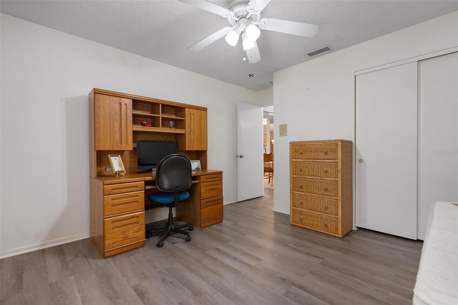 QUAIL LAKE - Residential