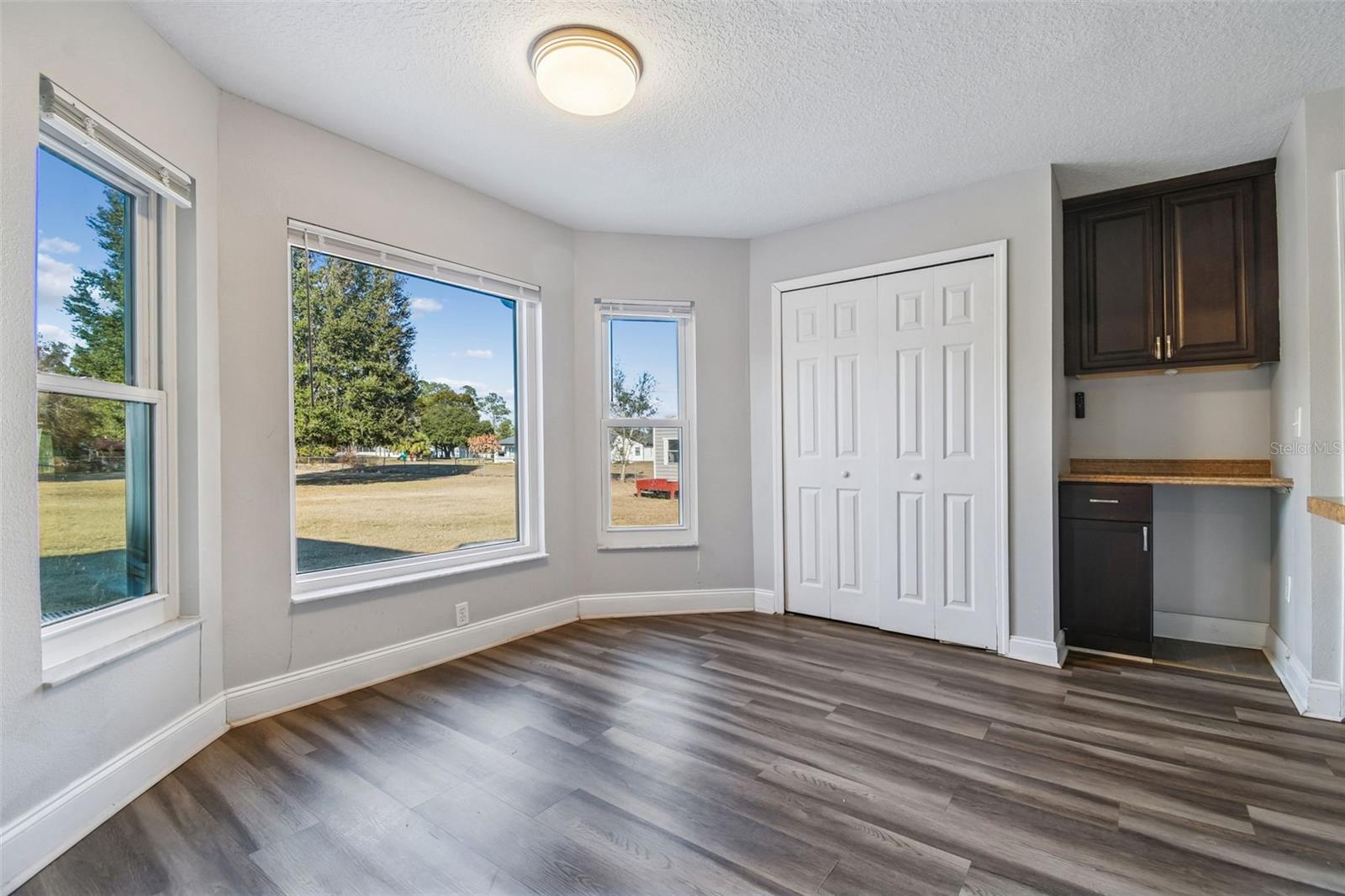 FOX RIDGE - Residential