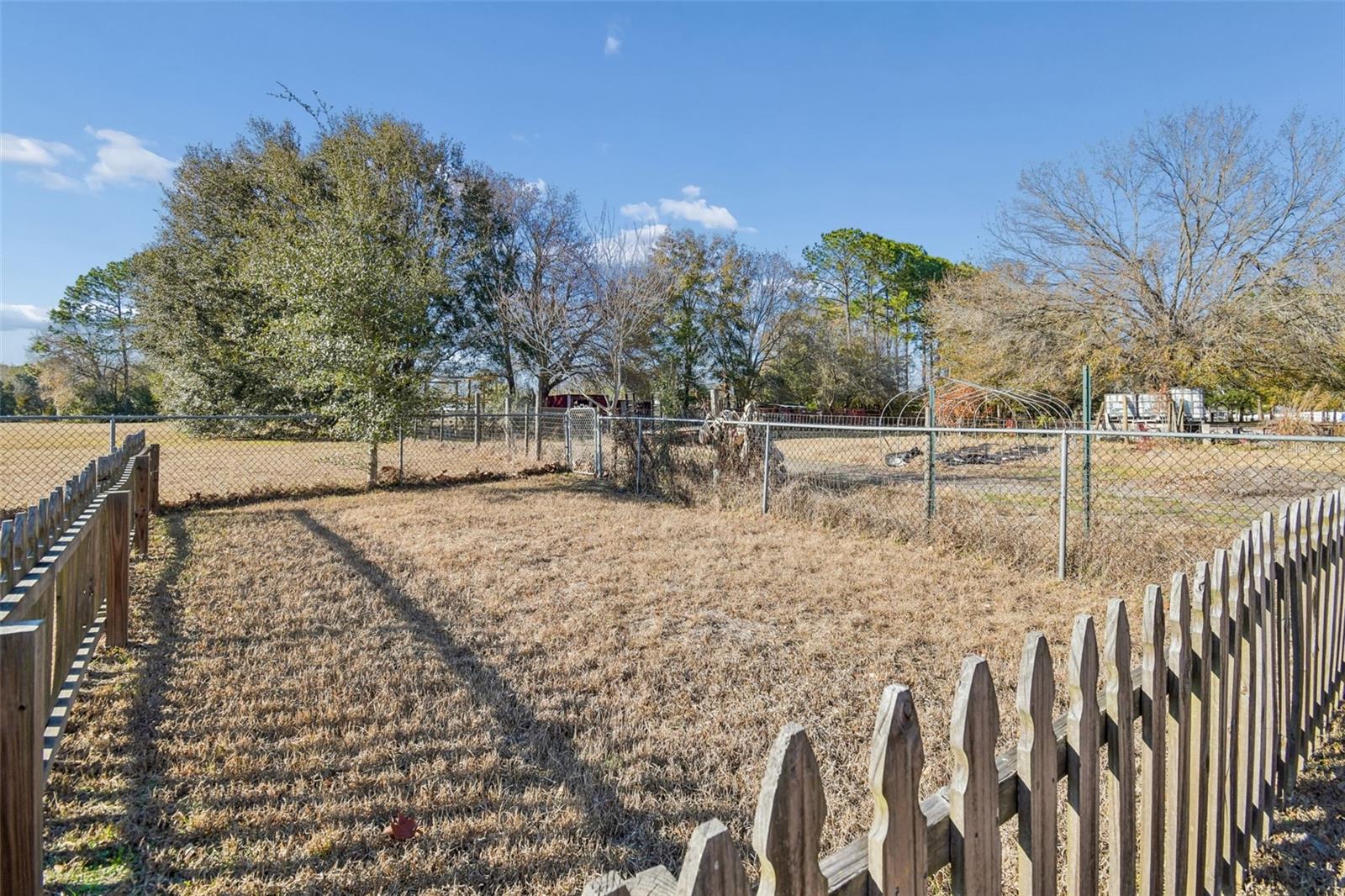 FOX RIDGE - Residential