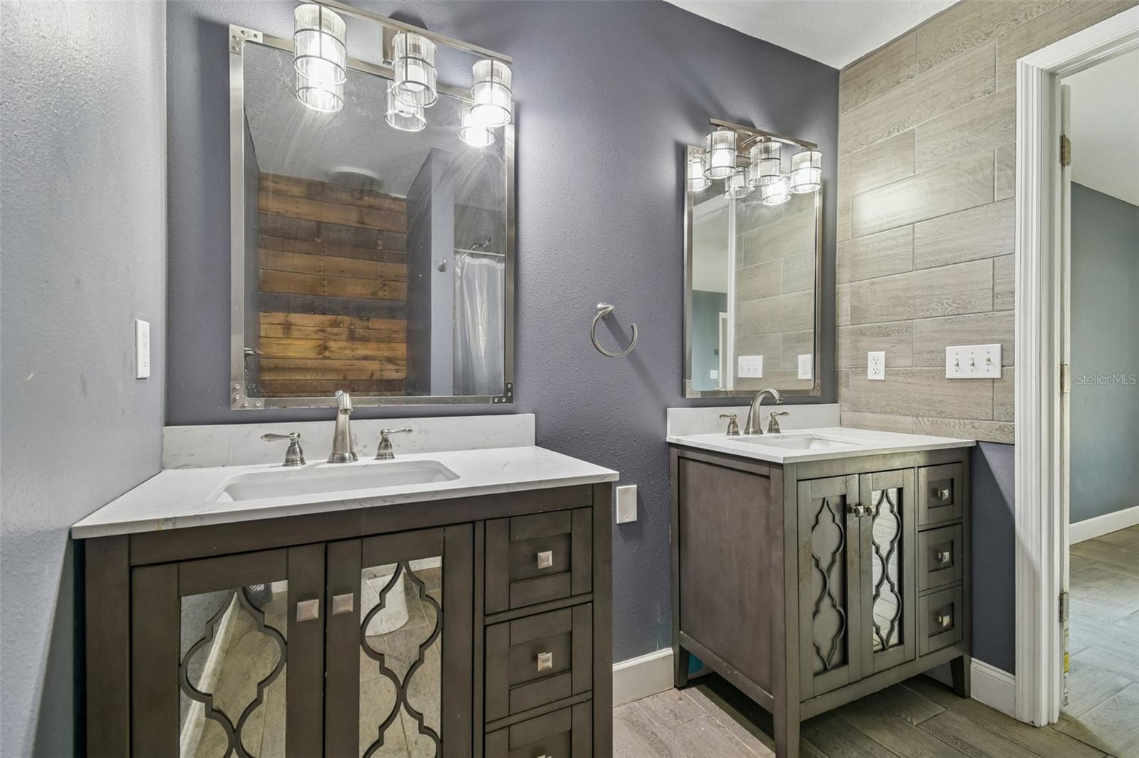 FOX RIDGE - Residential