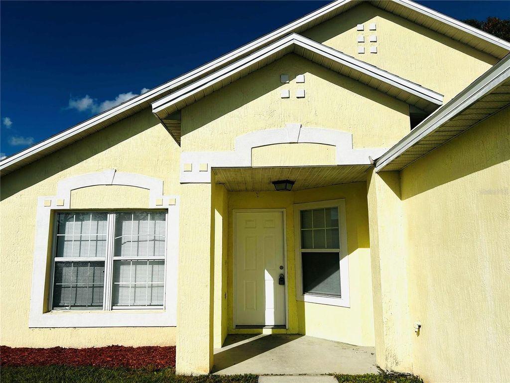 Photo of 40 Coventry Court, Kissimmee, FL 34758 (MLS # S5140663)