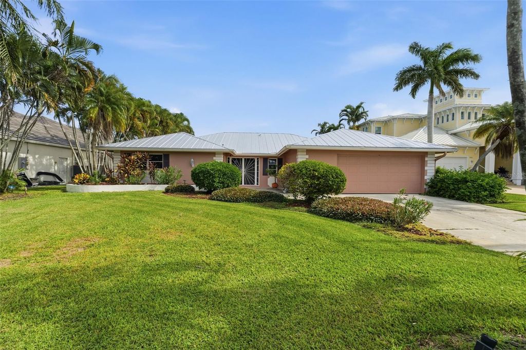 Photo of 3527 SE 22nd Place, Cape Coral, FL 33904 (MLS # TB8447641)