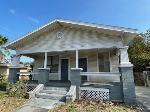 Photo of 2219 Durham Street, Tampa, FL 33605 (MLS # TB8392268)