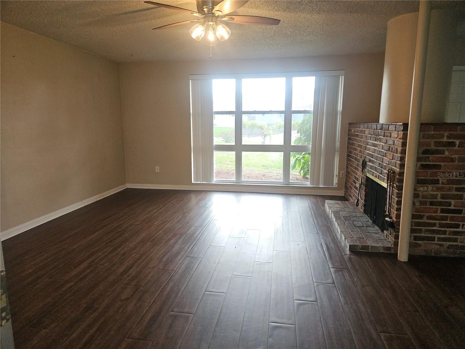 1820 LOMBARDY DRIVE