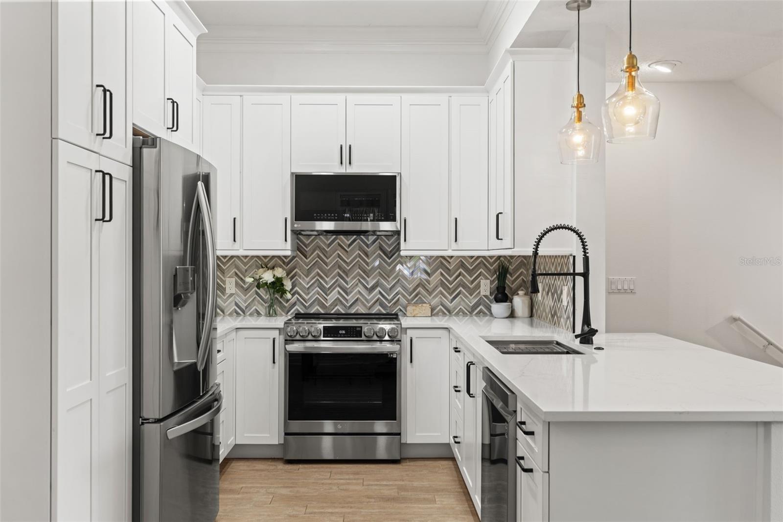 VILLA QUERICA TWNHMS - Residential