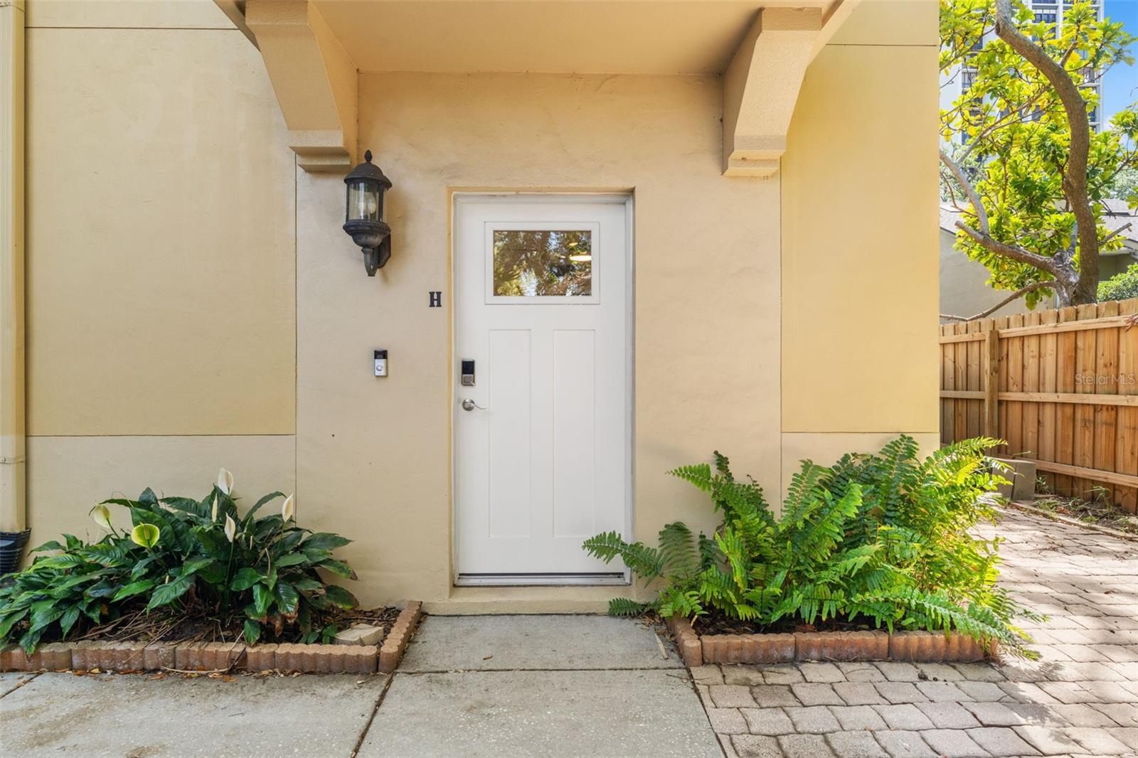 VILLA QUERICA TWNHMS - Residential