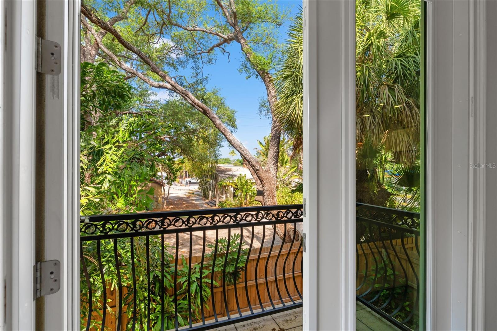 VILLA QUERICA TWNHMS - Residential