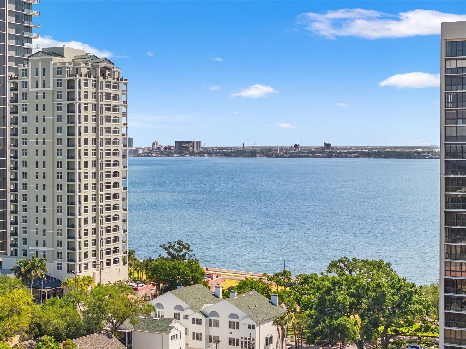 VILLA QUERICA TWNHMS - Residential