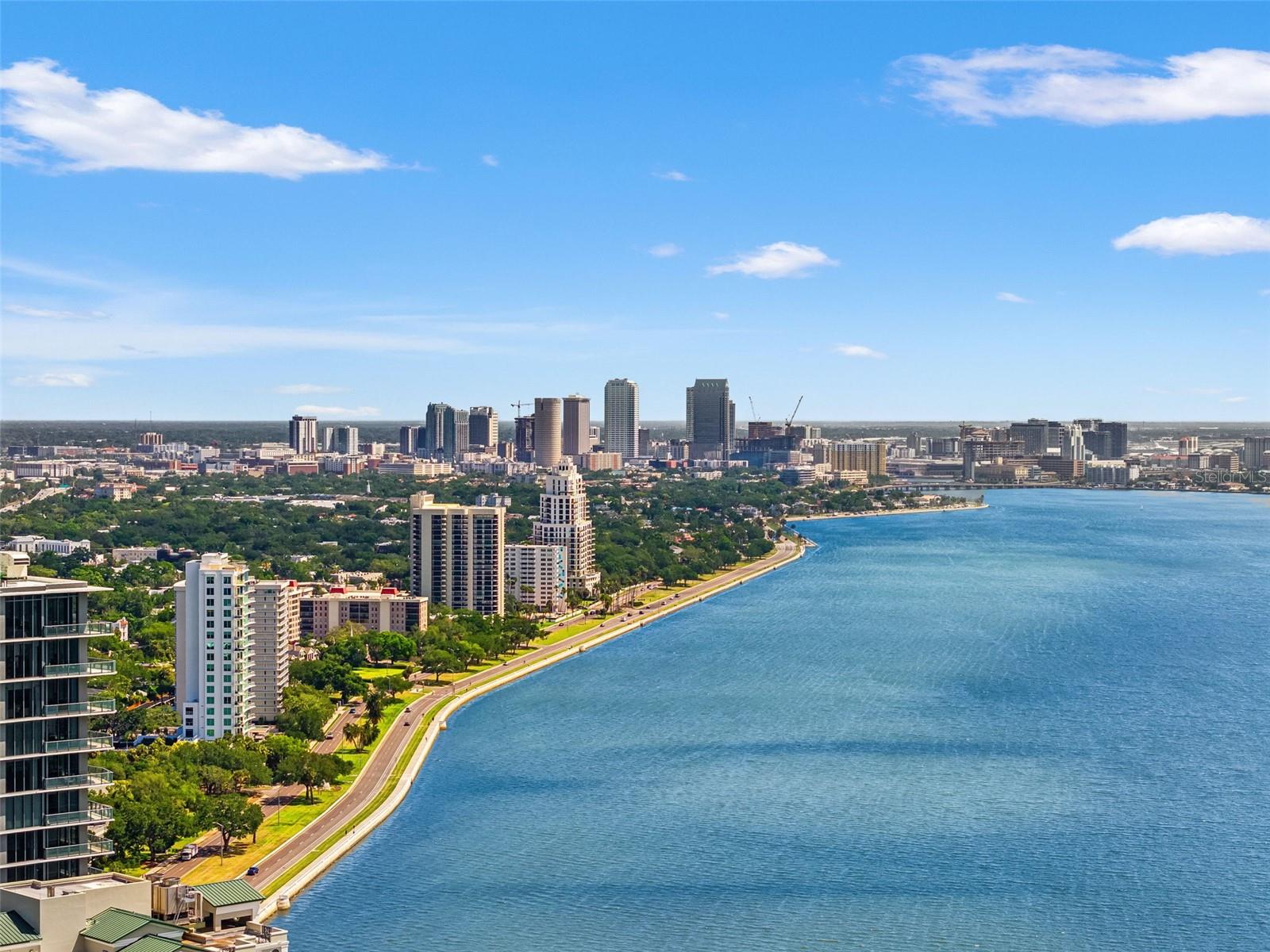 VILLA QUERICA TWNHMS - Residential