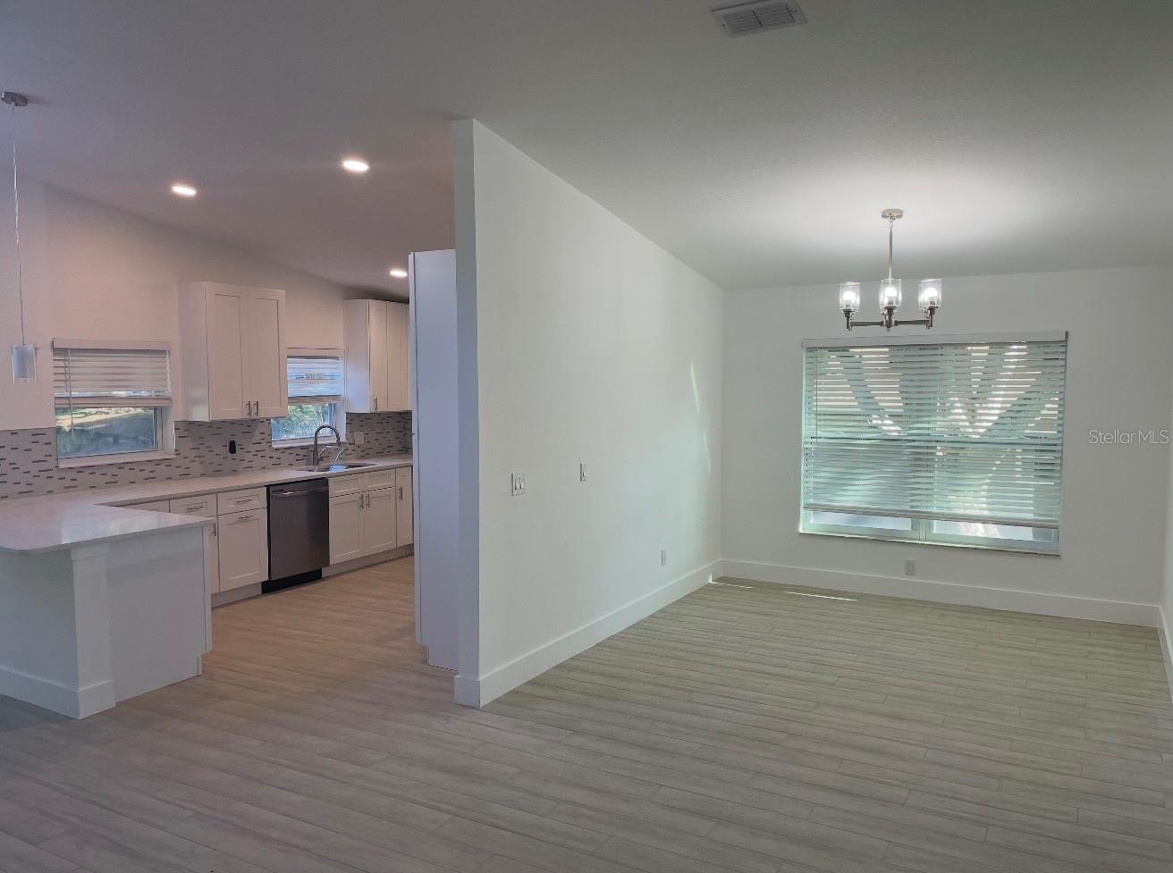 PEMBROOKE - Residential Lease