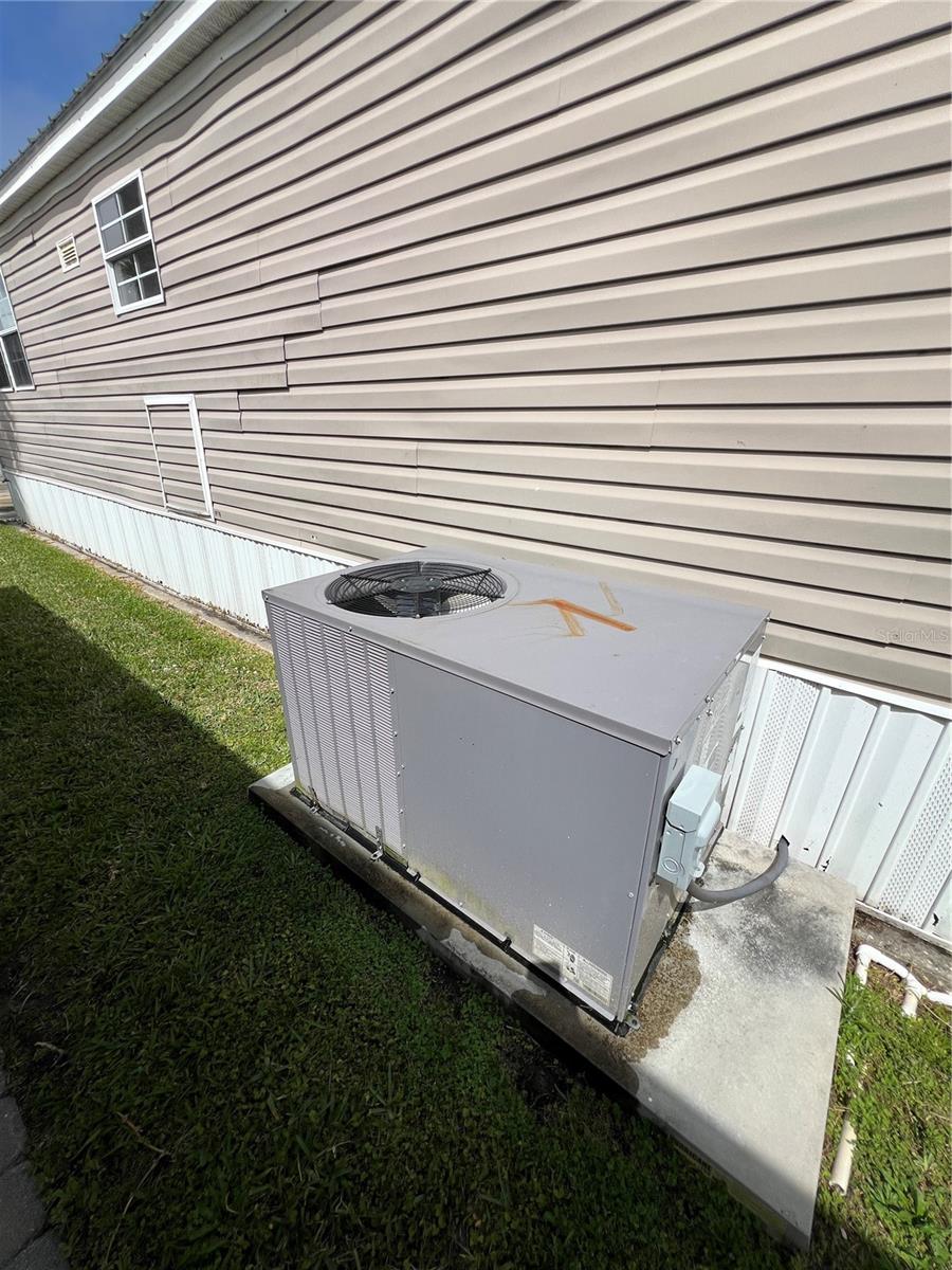 ANCIENT OAKS R V RESIDENCE V - Residential