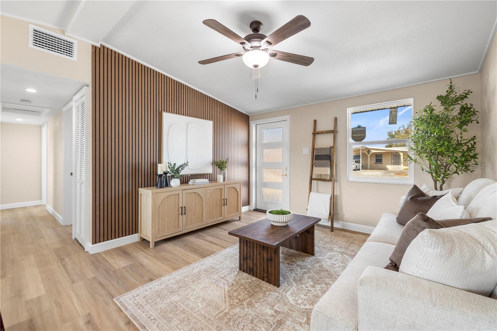 3904 W CRAWFORD STREET