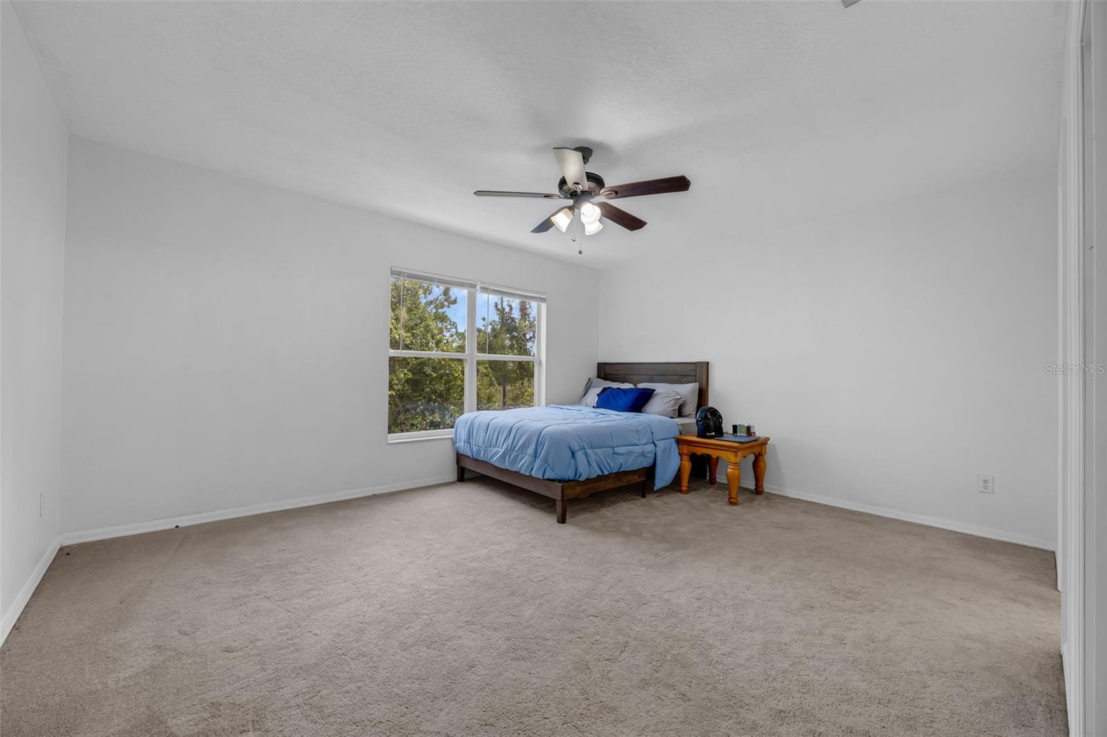 HAWTHORNE GLEN TWNHMS - Residential