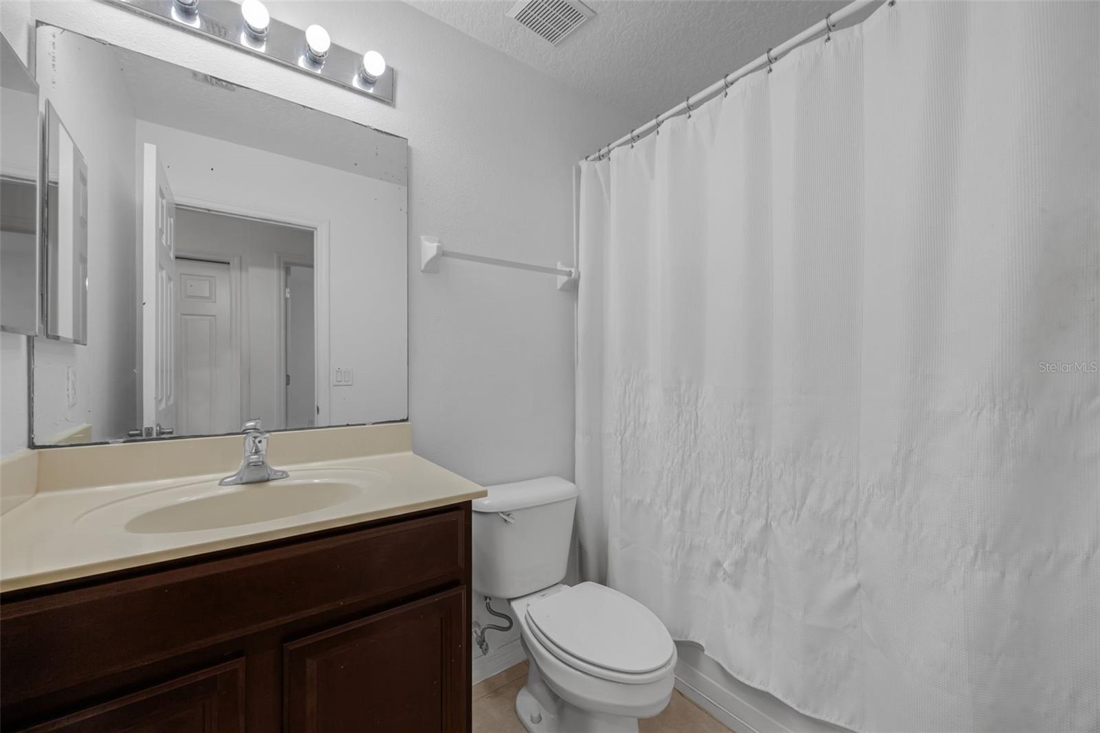 HAWTHORNE GLEN TWNHMS - Residential