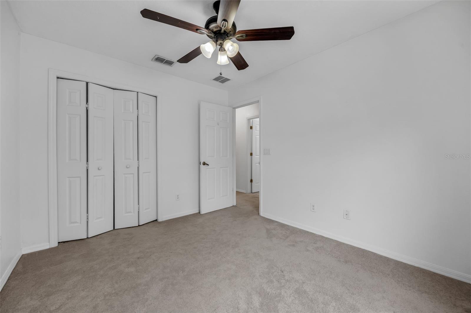 HAWTHORNE GLEN TWNHMS - Residential