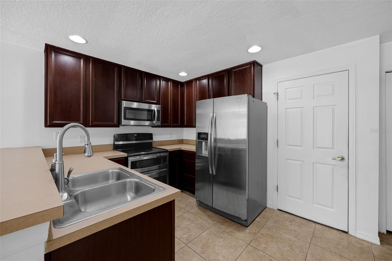 HAWTHORNE GLEN TWNHMS - Residential