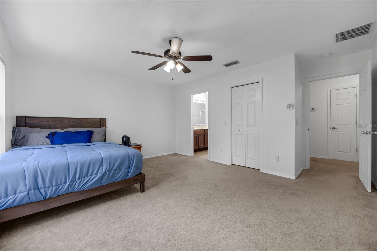 HAWTHORNE GLEN TWNHMS - Residential