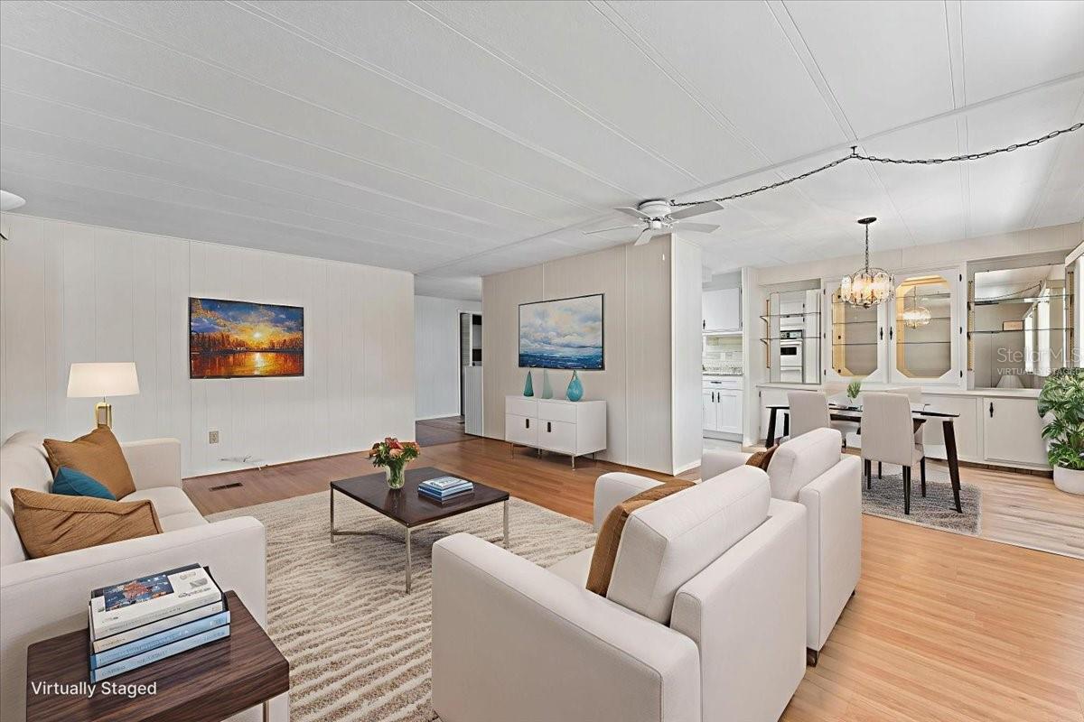 PALM LAKE ESTATES - Residential