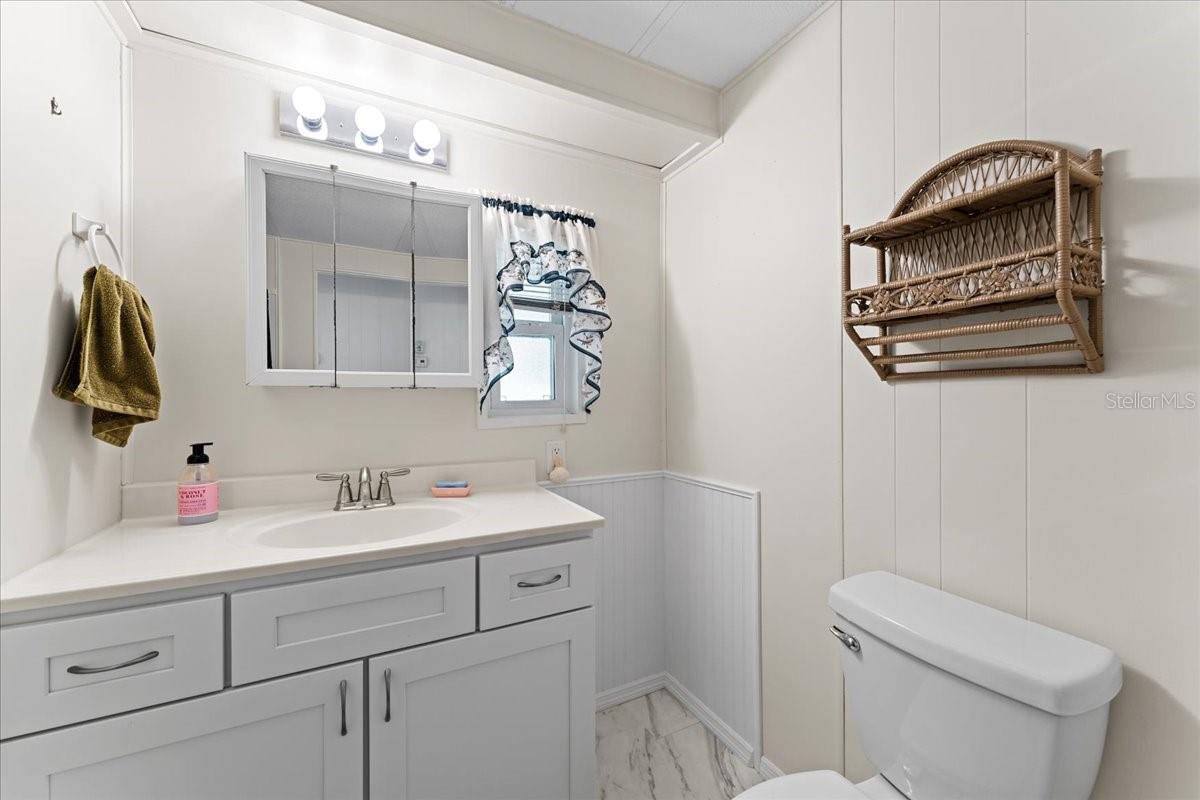 PALM LAKE ESTATES - Residential