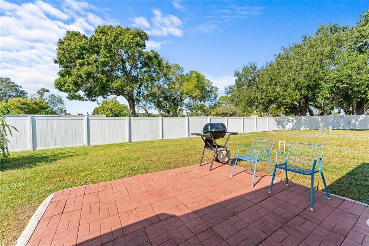 PALM LAKE ESTATES - Residential