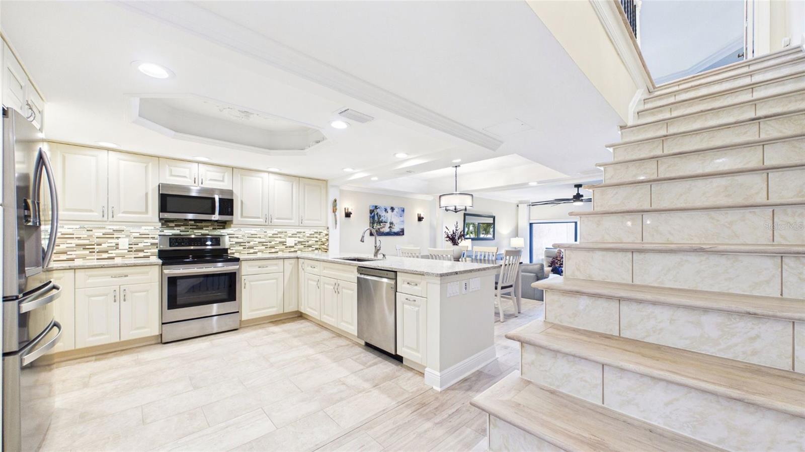 VILLAGE AT TIERRA VERDE CONDO - Residential