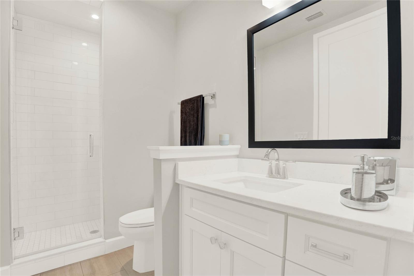 Photo 9 of 53 of 137 S PARK AVENUE townhome