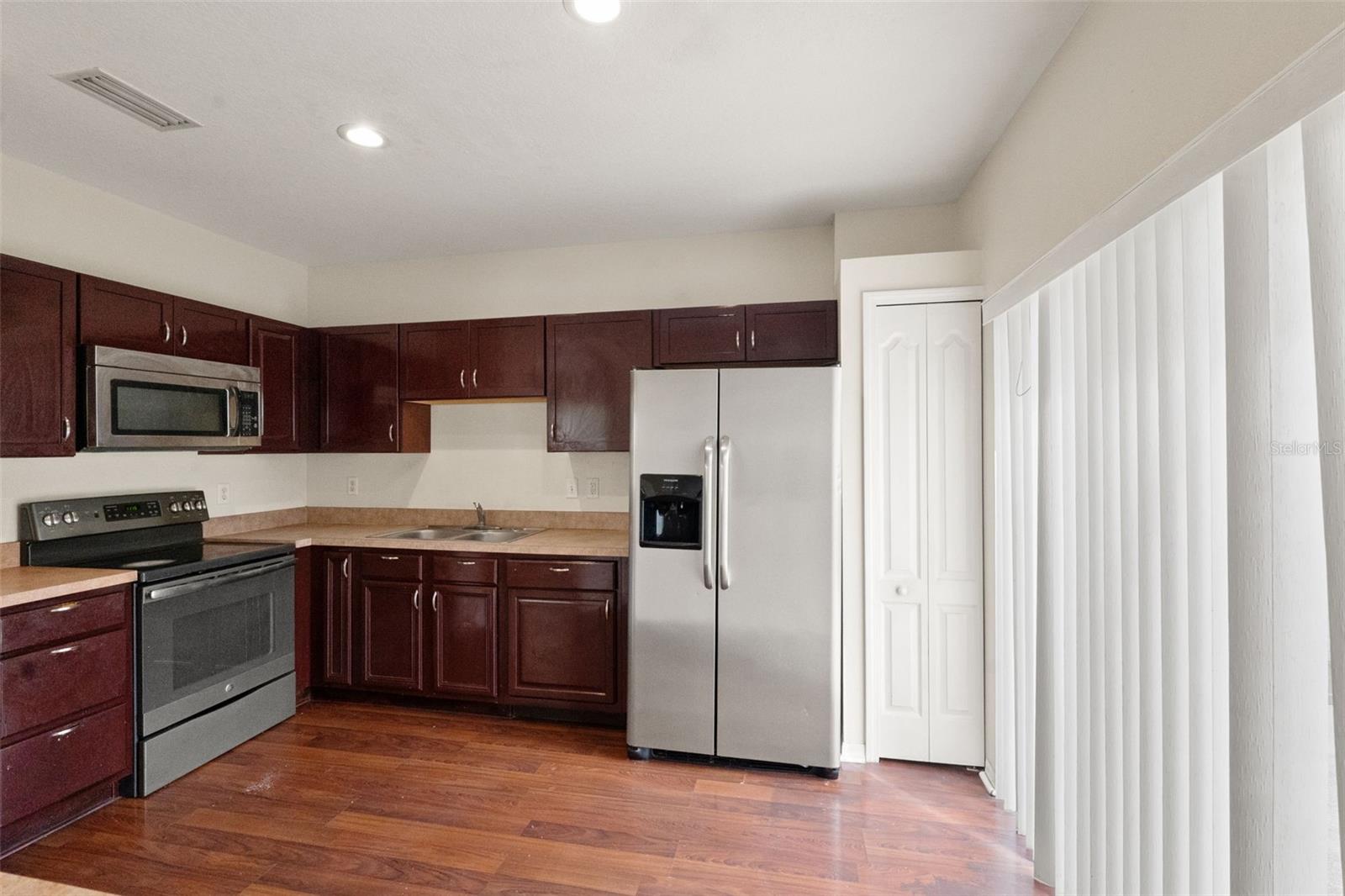 CANTERBURY LAKES PH 3 - Residential