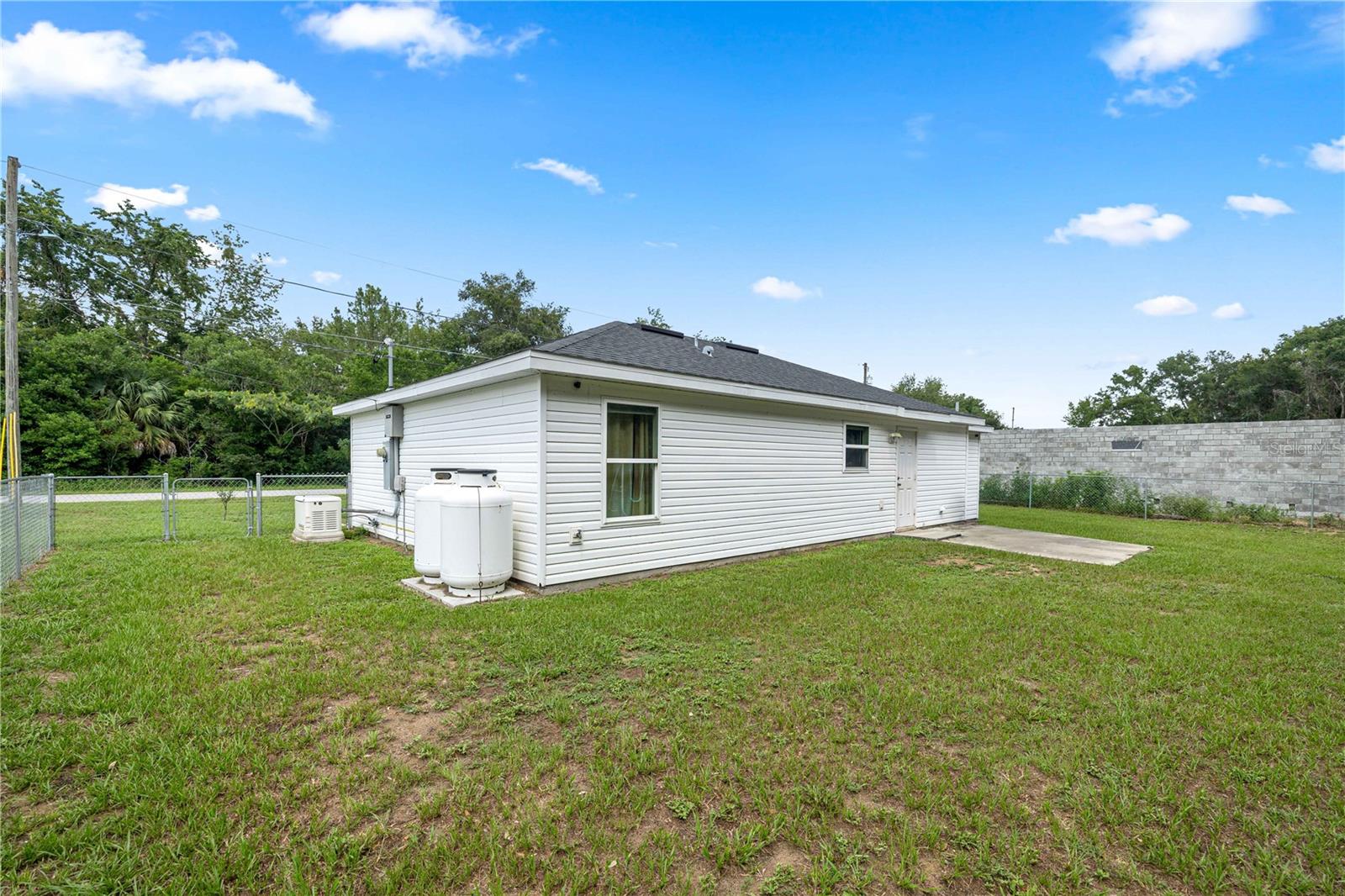 94 WILLOW ROAD