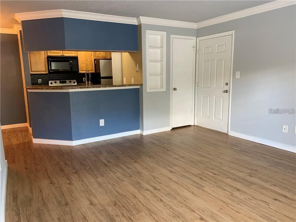 OASIS AT PEARL LAKE A CONDO - Residential Lease