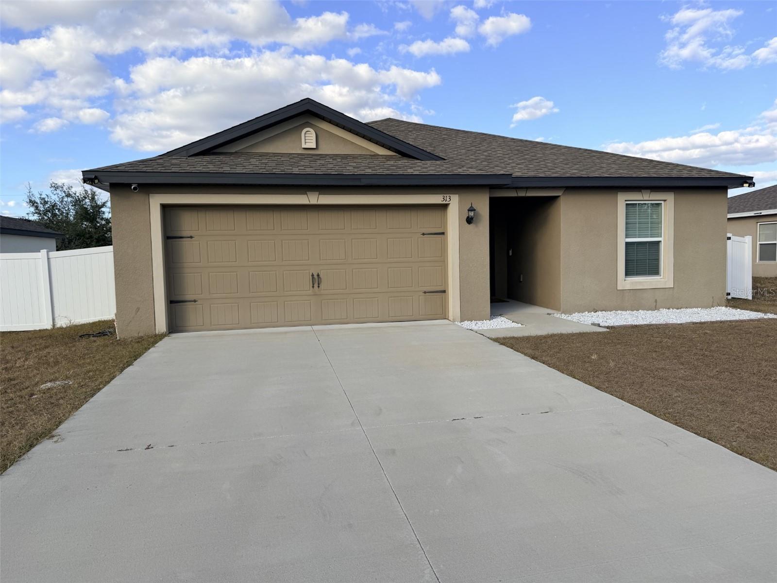 POINCIANA NBRDH 2 VILL 8 - Residential