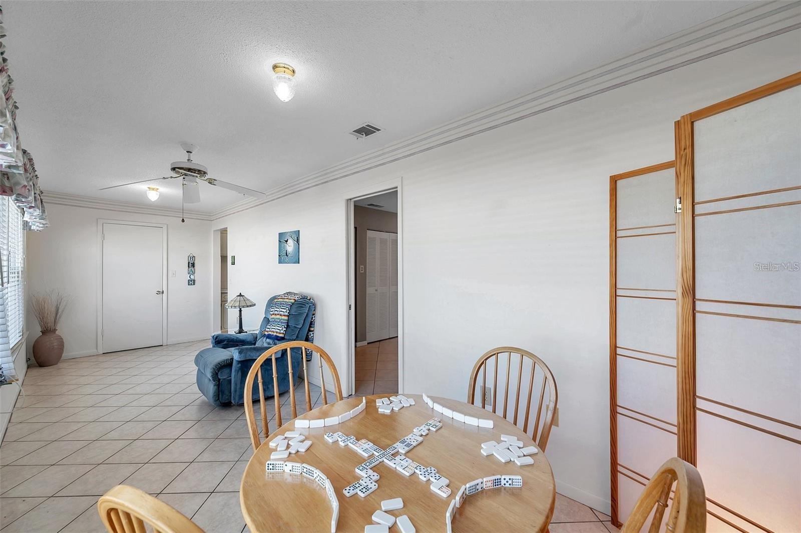 PARADISE SHORES - Residential