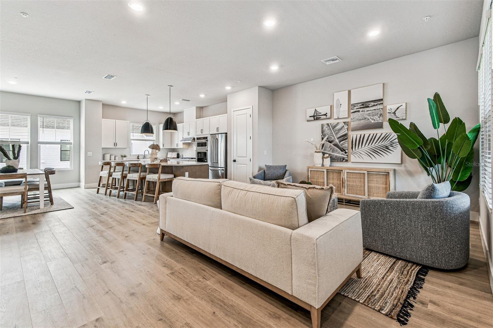 EMERALD LANDING AT WATERSIDE - Residential