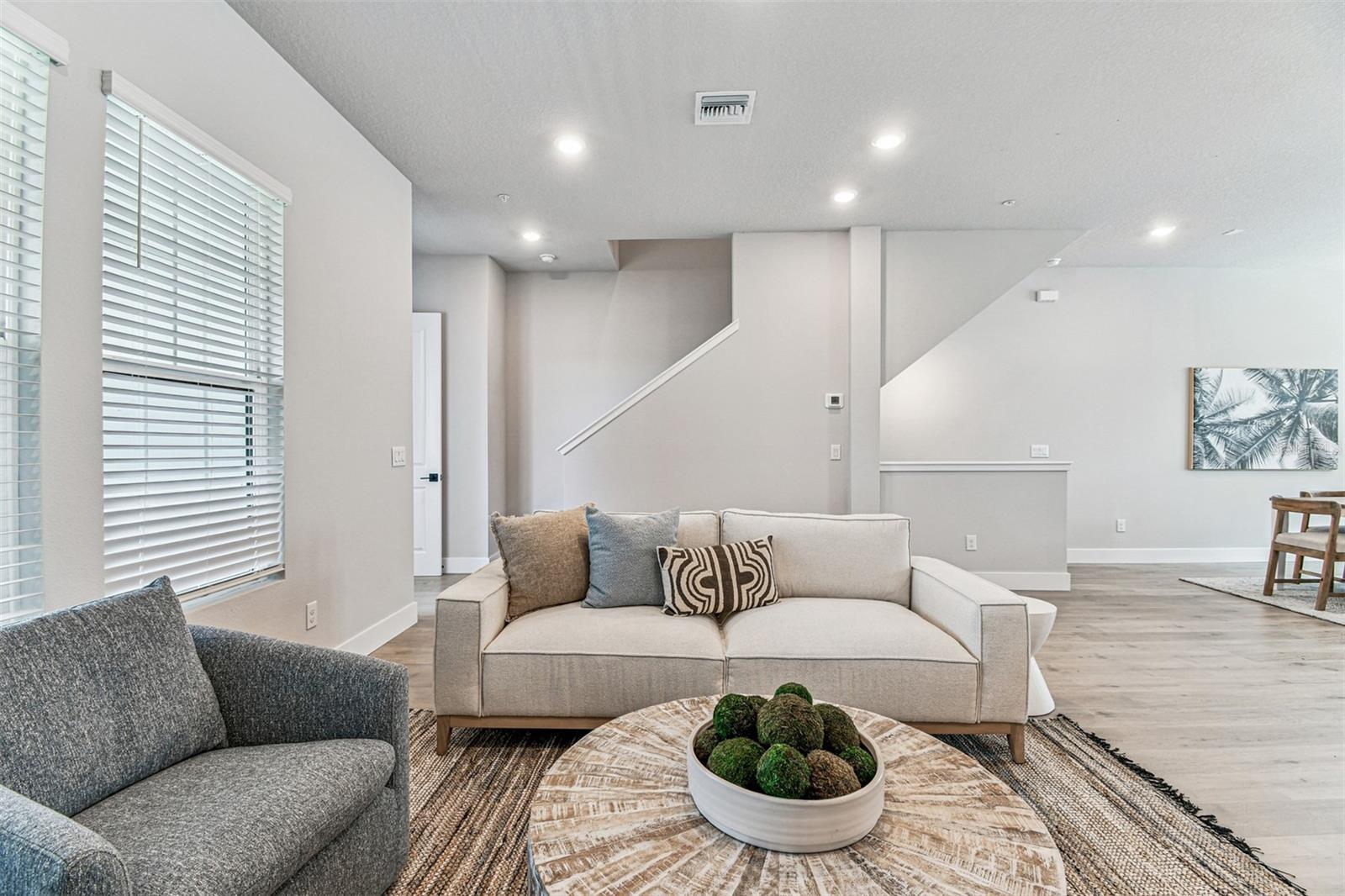 EMERALD LANDING AT WATERSIDE - Residential