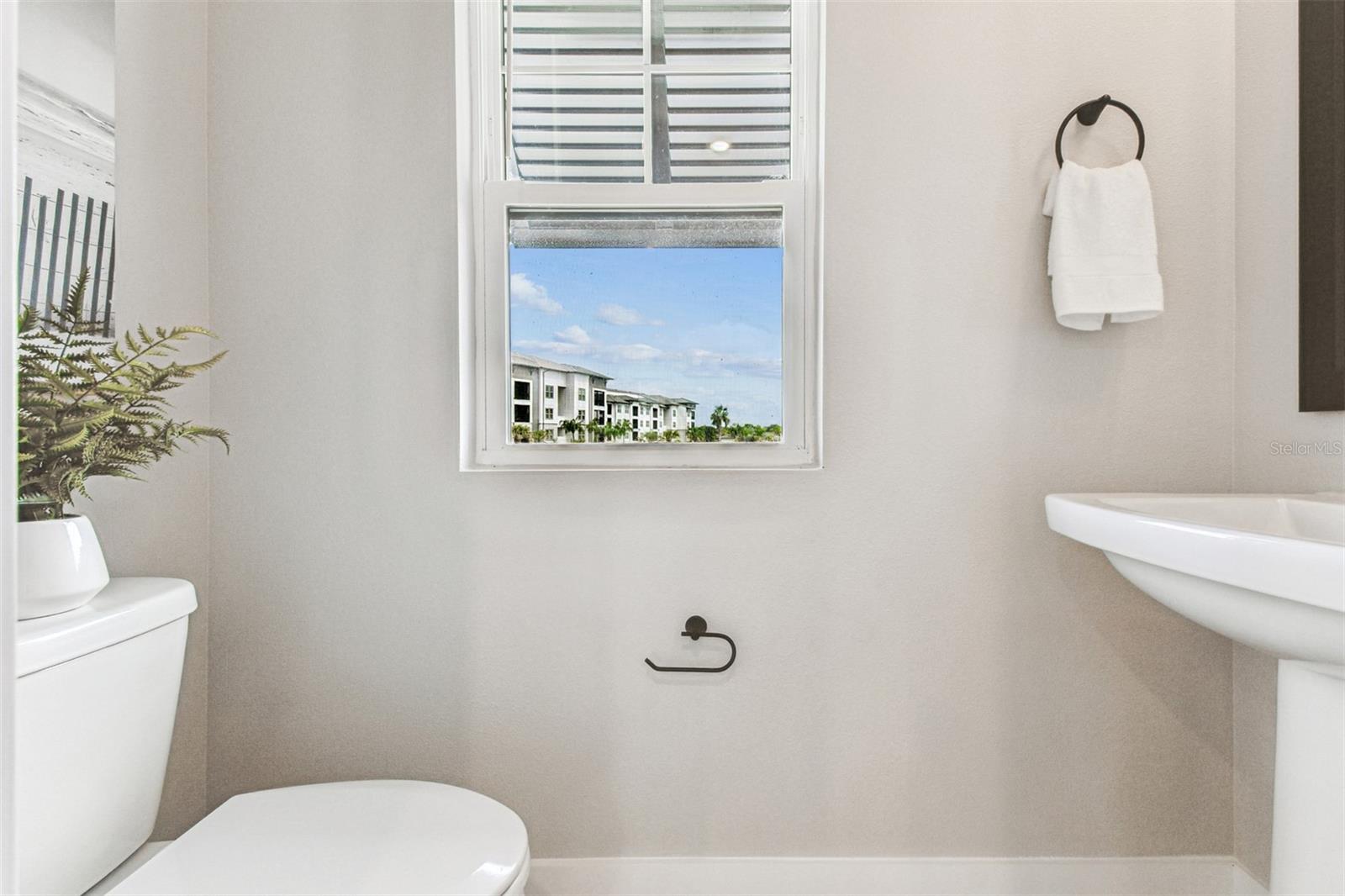 EMERALD LANDING AT WATERSIDE - Residential