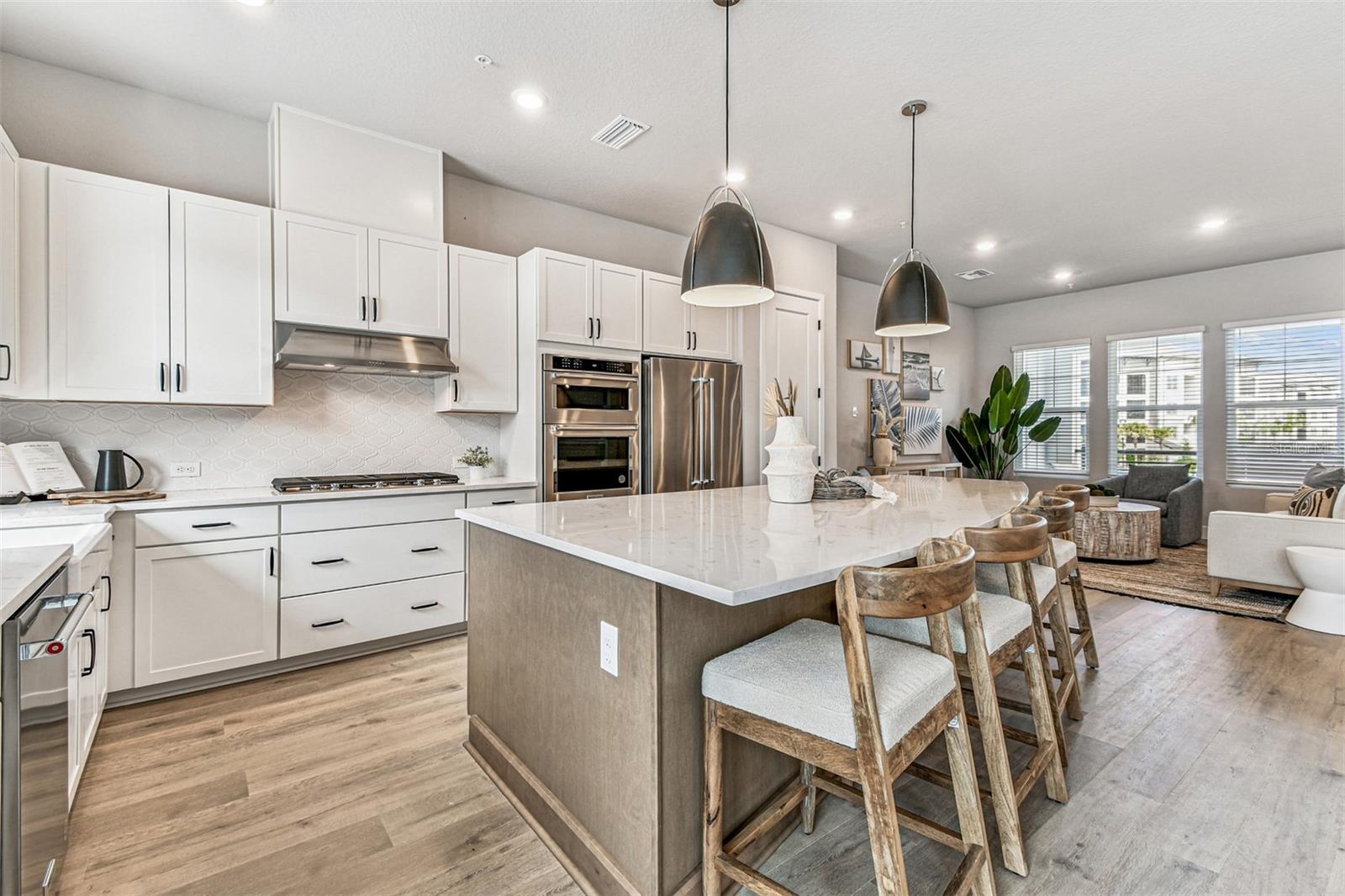 EMERALD LANDING AT WATERSIDE - Residential