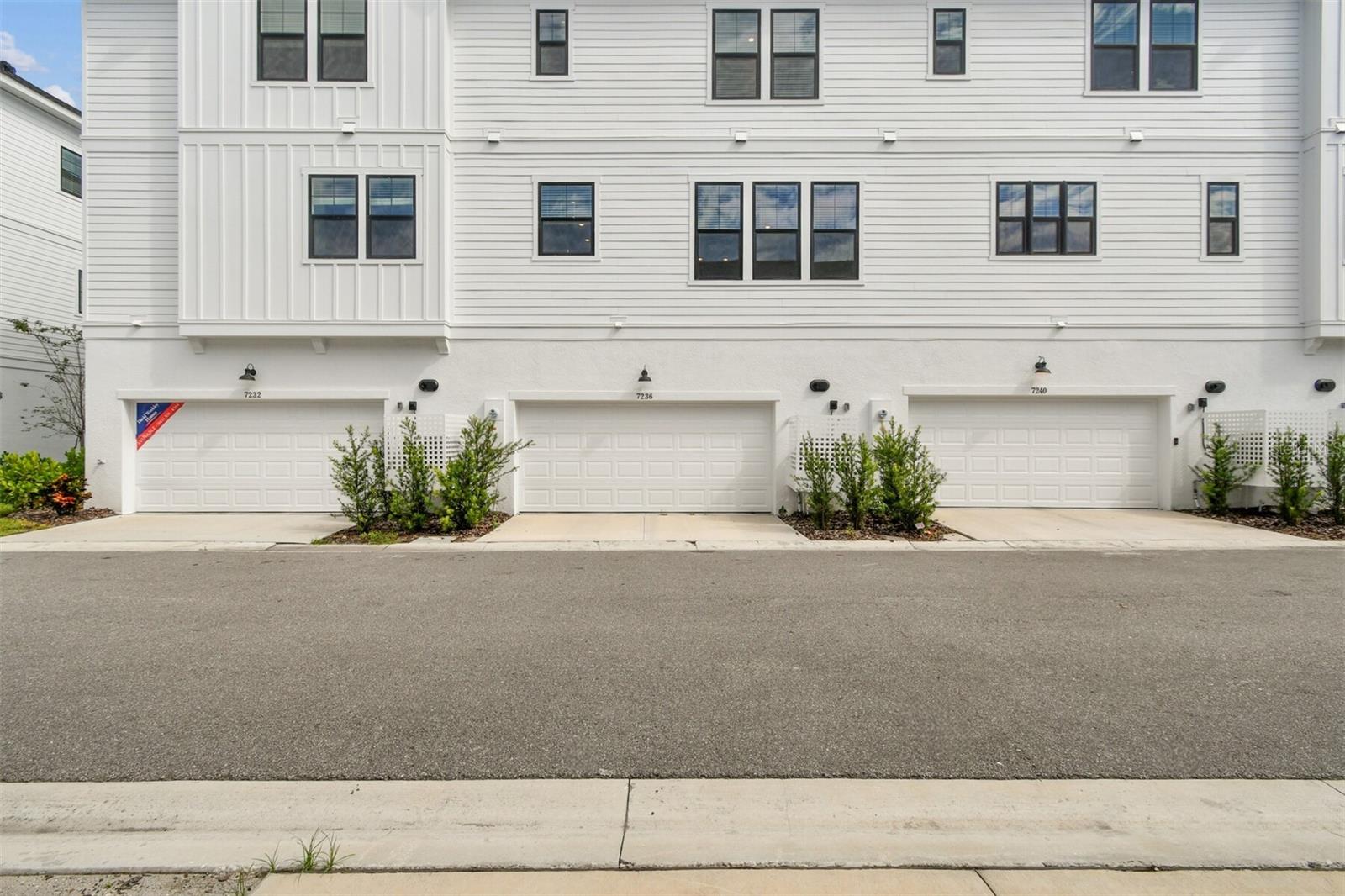 EMERALD LANDING AT WATERSIDE - Residential