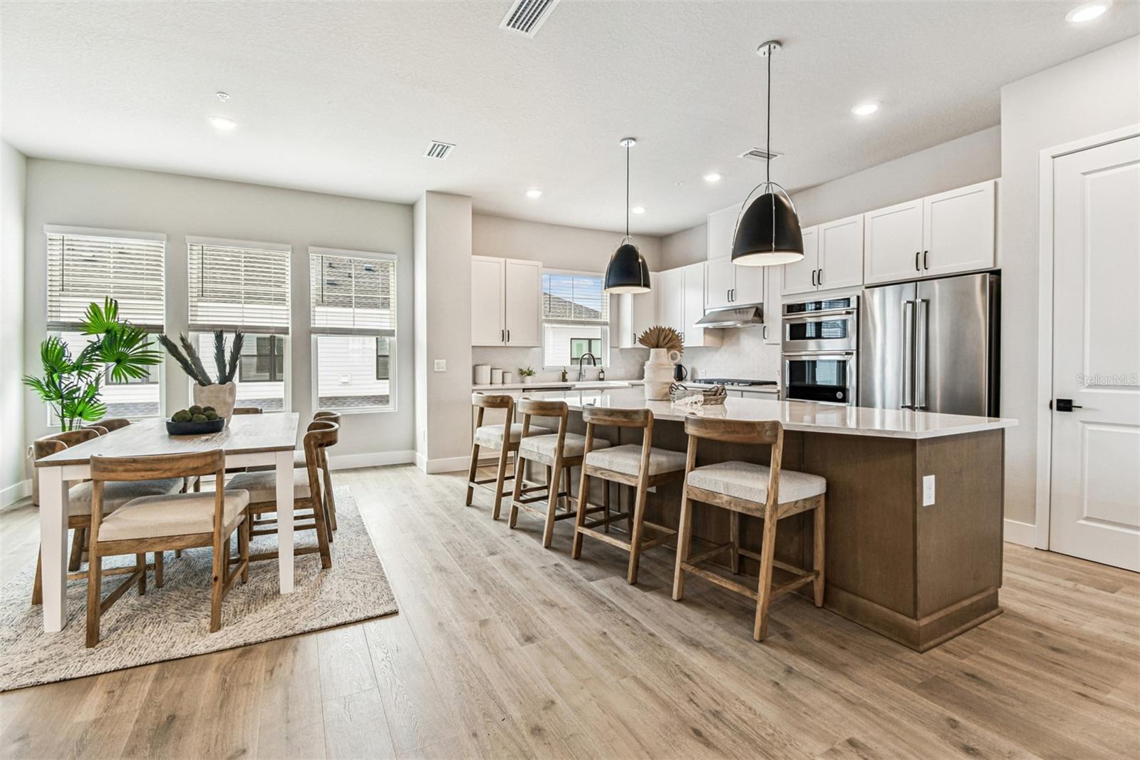 EMERALD LANDING AT WATERSIDE - Residential
