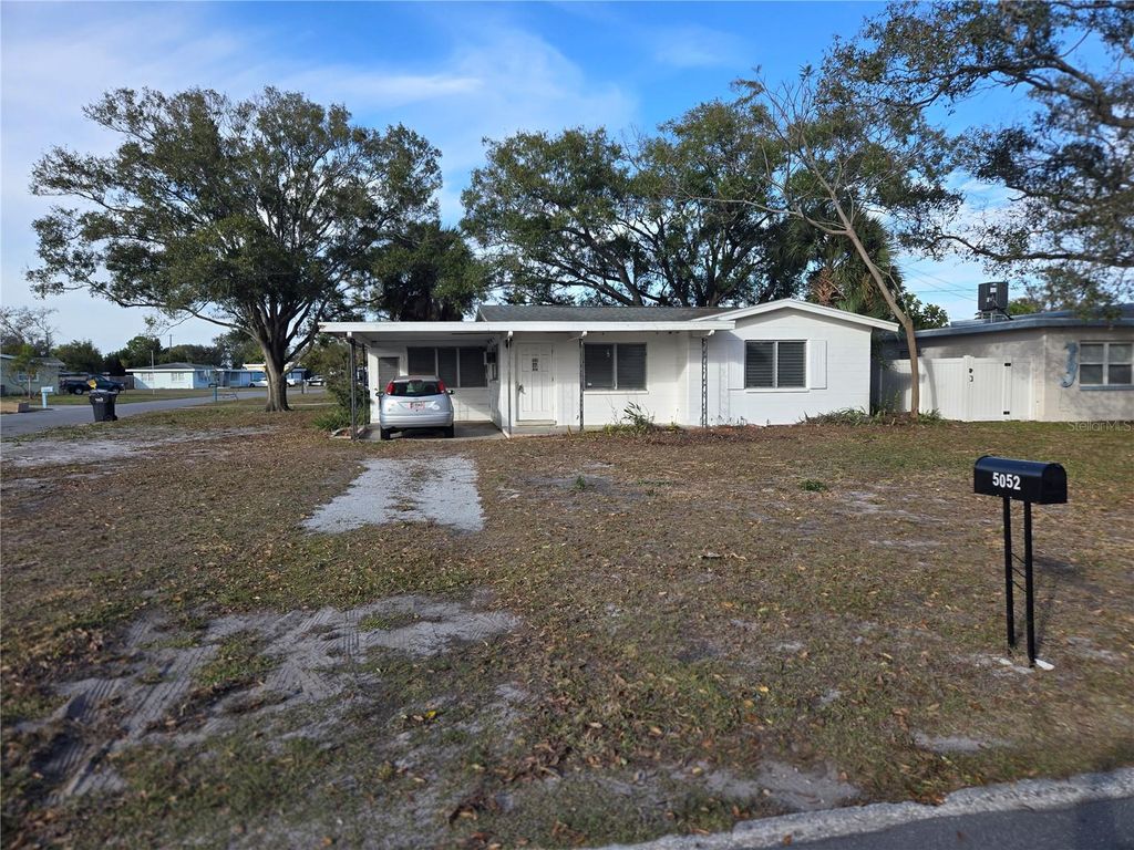 Photo of 5052 Jasmine Circle, St Petersburg, FL 33714 (MLS # TB8462166)
