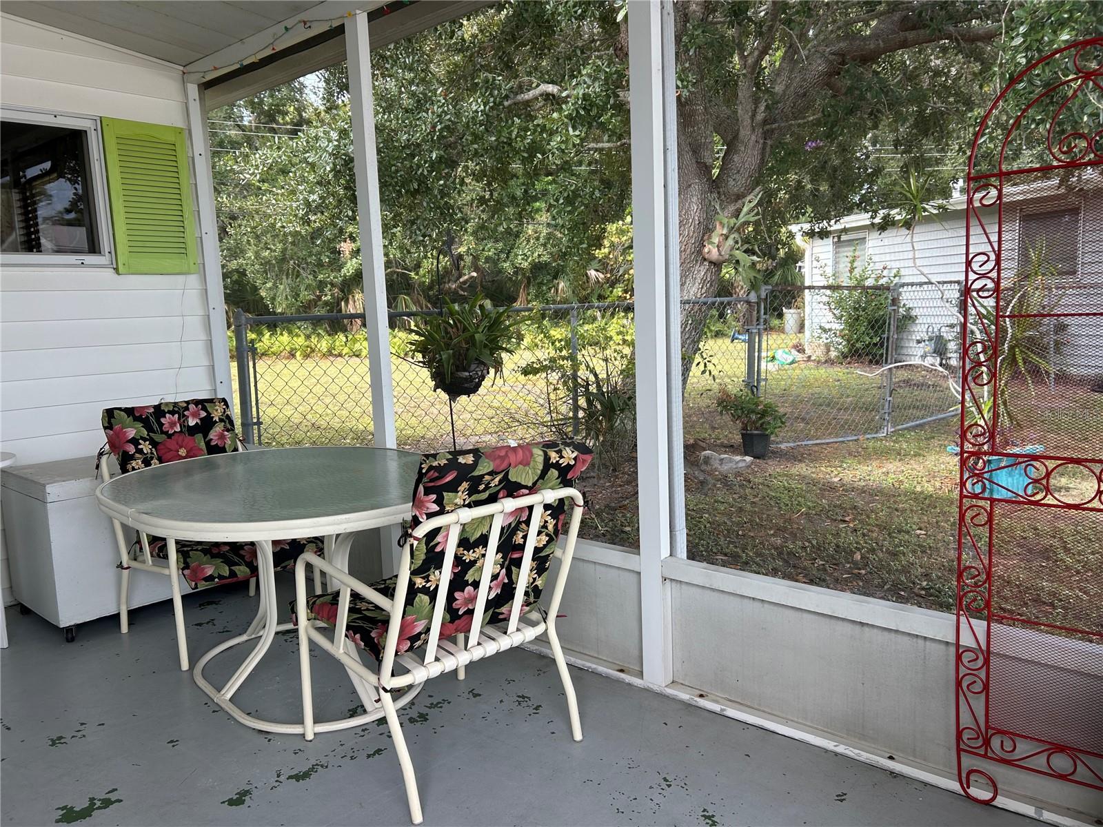 TRI-PAR ESTATES - Residential