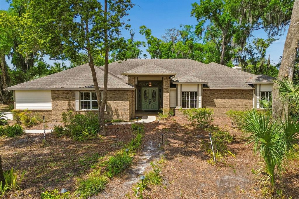 Photo of 2708 Bell Shoals Road, Brandon, FL 33511 (MLS # TB8494012)