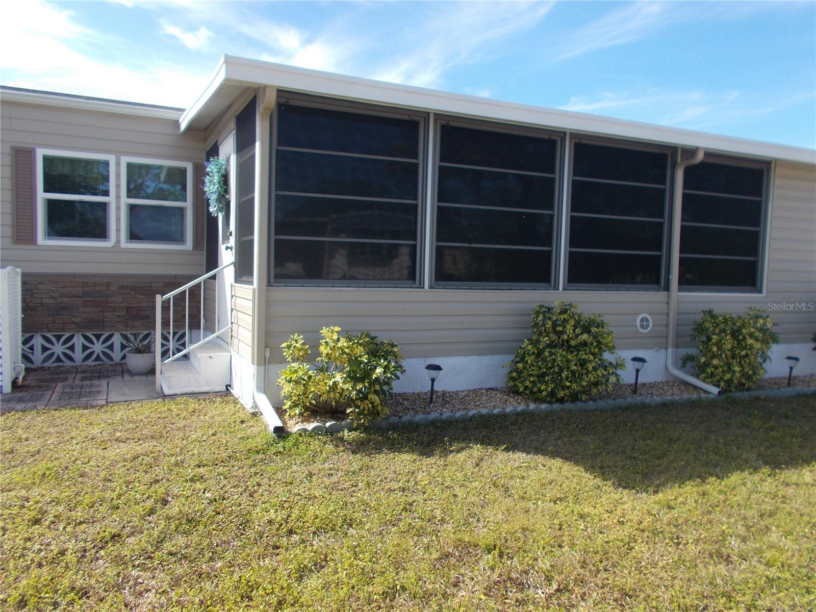 HOLIDAY PARK - Residential