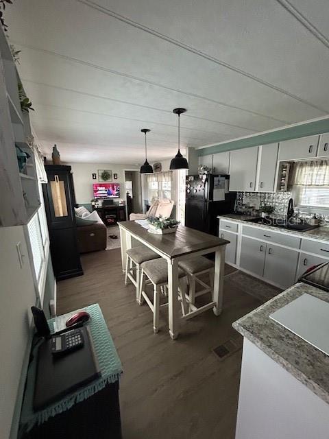 HOLIDAY PARK - Residential