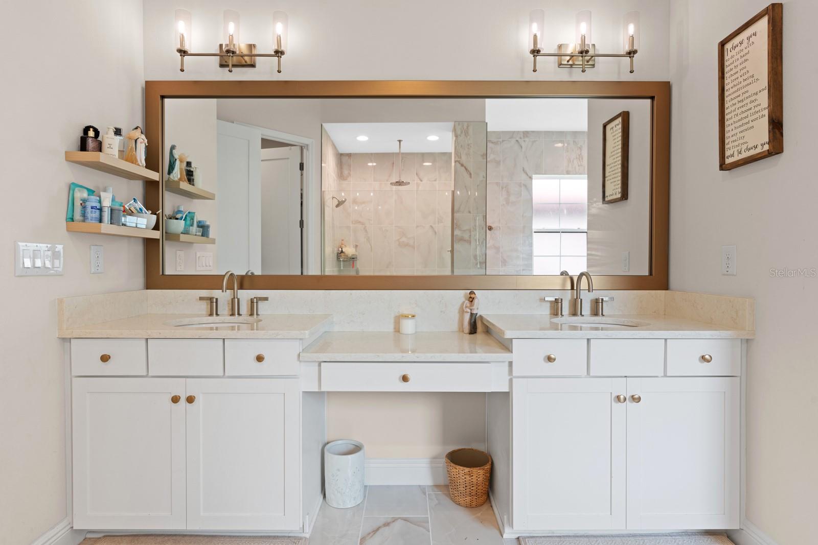 HAWKSTONE - Residential