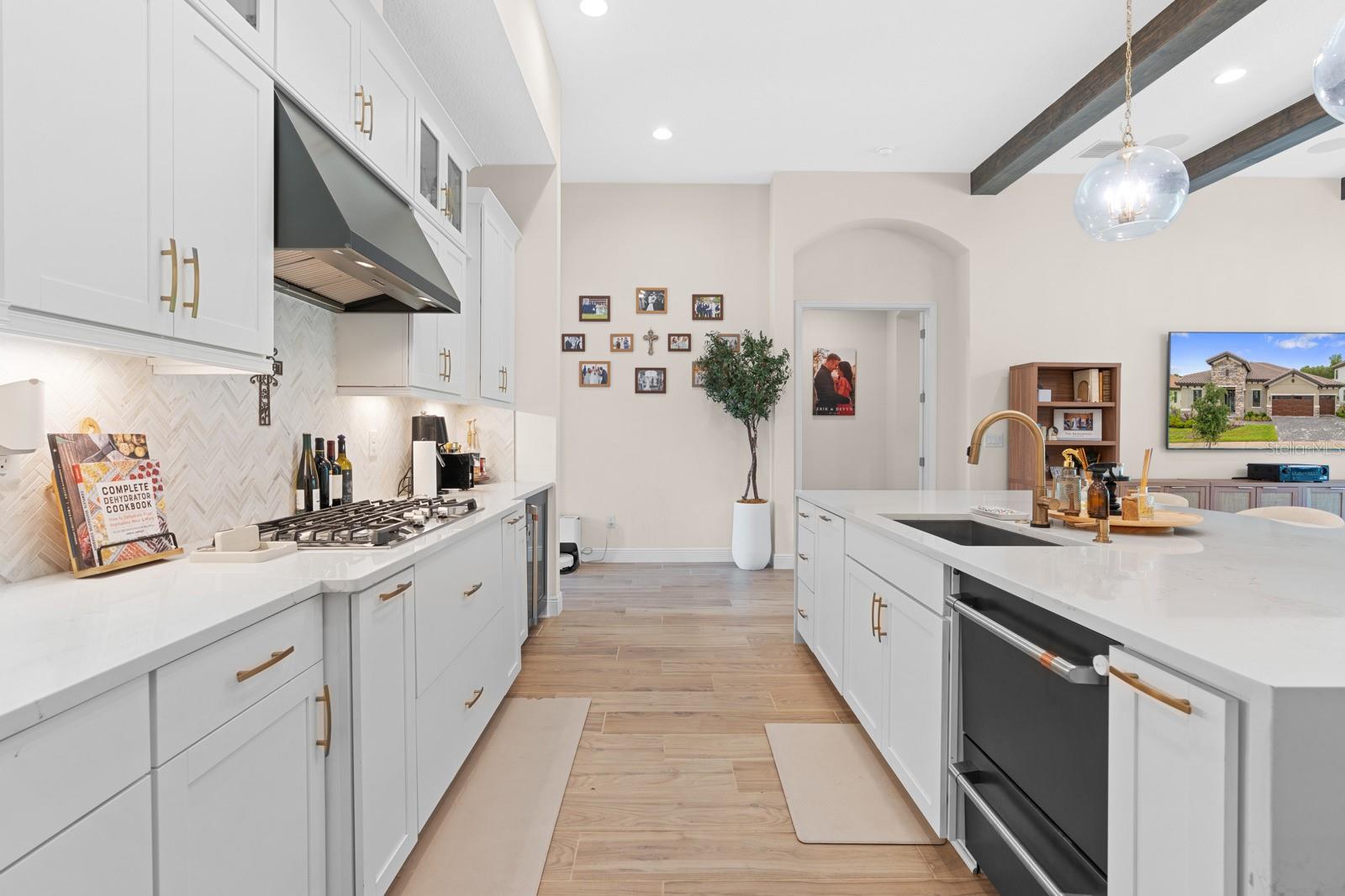 HAWKSTONE - Residential