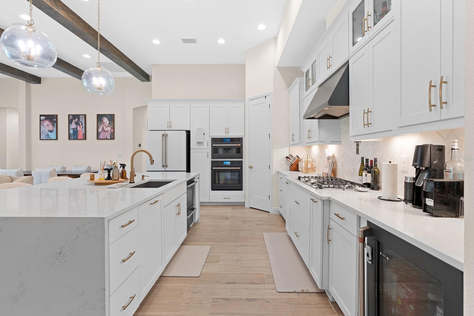 HAWKSTONE - Residential